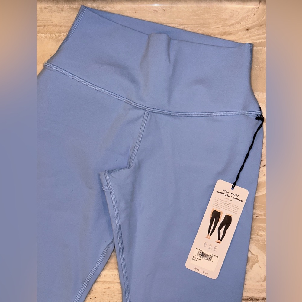 ALO Highwaist Airbrush Leggings in Light Baby Blue